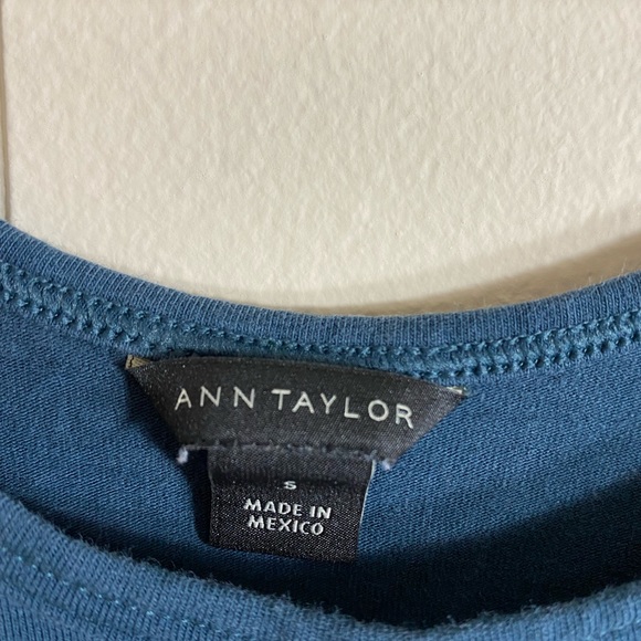 Top - Picture 2 of 4